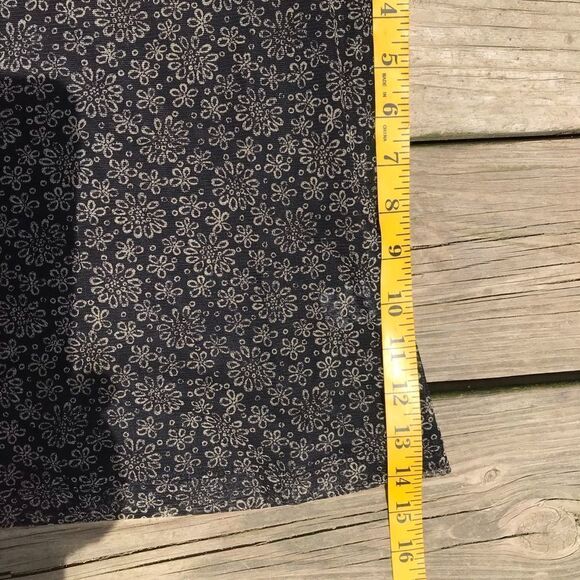 Tan and Black Flower Blouse - Picture 8 of 8